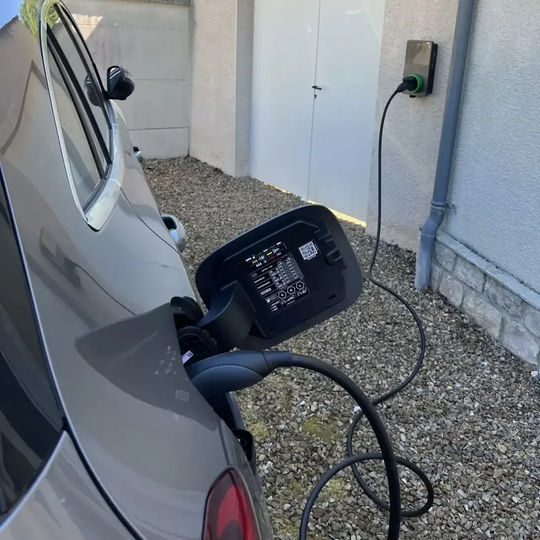Borne de recharge IRVE à Sète